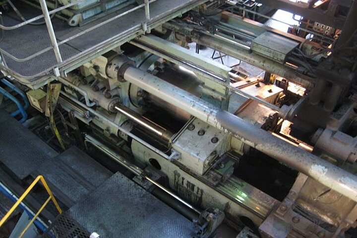 EXTRUSION PRESS - 1500 T - INDIRECT -
