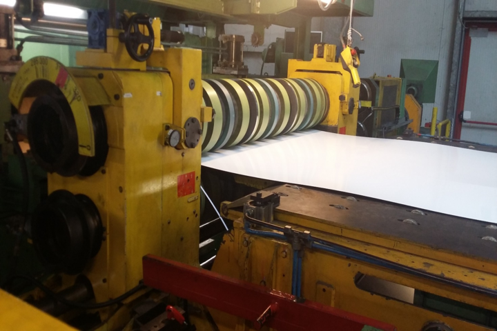 CUT-TO-LENGTH - 300-1850 MM - 0.3-2.5 MM - 22.5 T