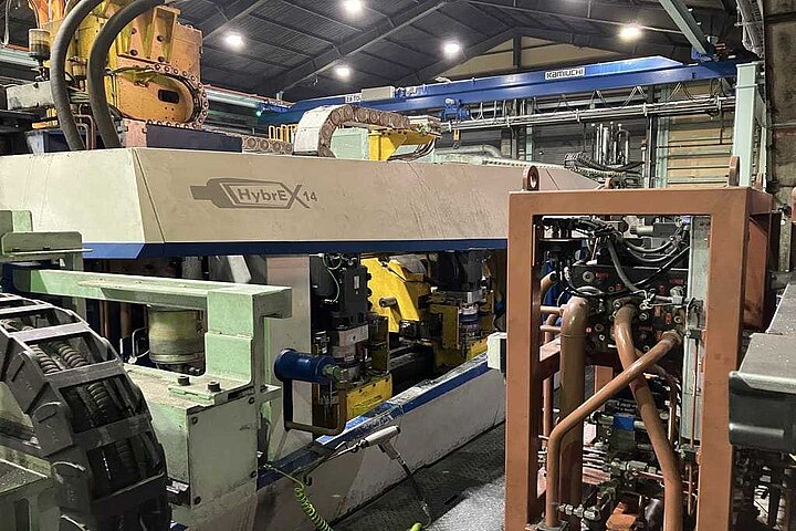 EXTRUSION PRESS - 1450 MT - 6''