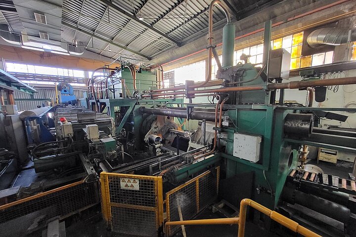 EXTRUSION PRESS LINE - 2200 MT - 8&#039;&#039;