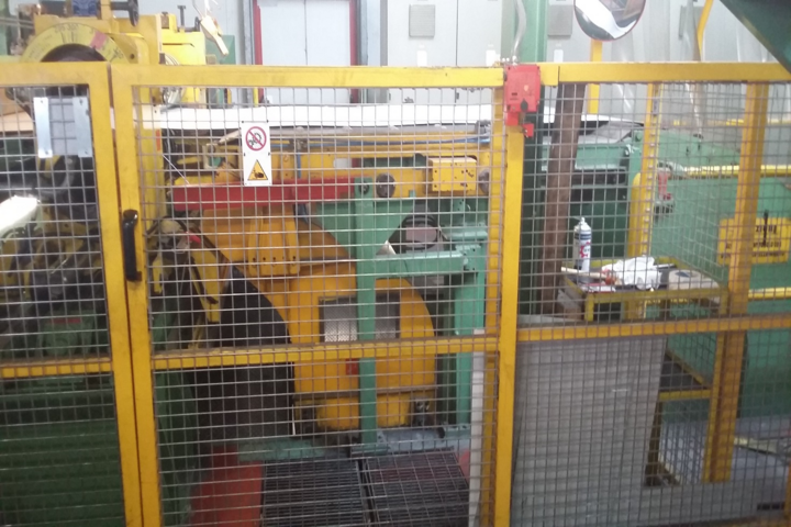 CUT-TO-LENGTH - 300-1850 MM - 0.3-2.5 MM - 22.5 T