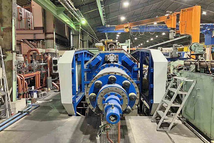 EXTRUSION PRESS - 1450 MT - 6''