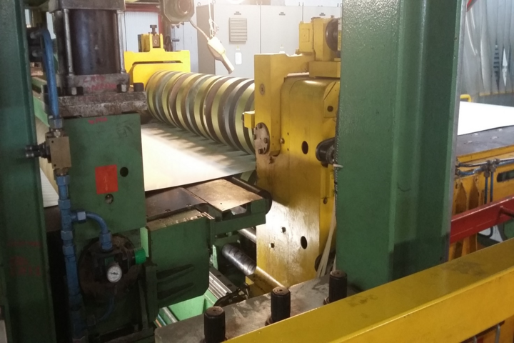 CUT-TO-LENGTH - 300-1850 MM - 0.3-2.5 MM - 22.5 T