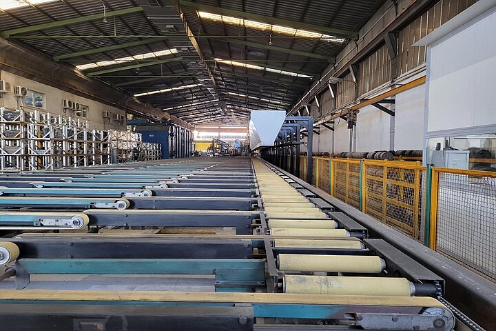 EXTRUSION PRESS LINE - 2200 MT - 8&#039;&#039;