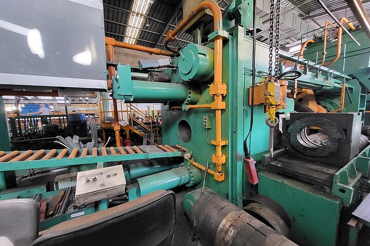 EXTRUSION PRESS LINE - 2200 MT - 8&#039;&#039;