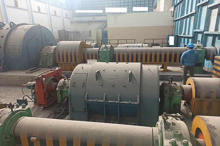 REVERSING 4-HI COLD ROLLING MILL - ALUMINIUM - 680-1560 MM STRIP WIDTH - 6-12 MM THICKNESS