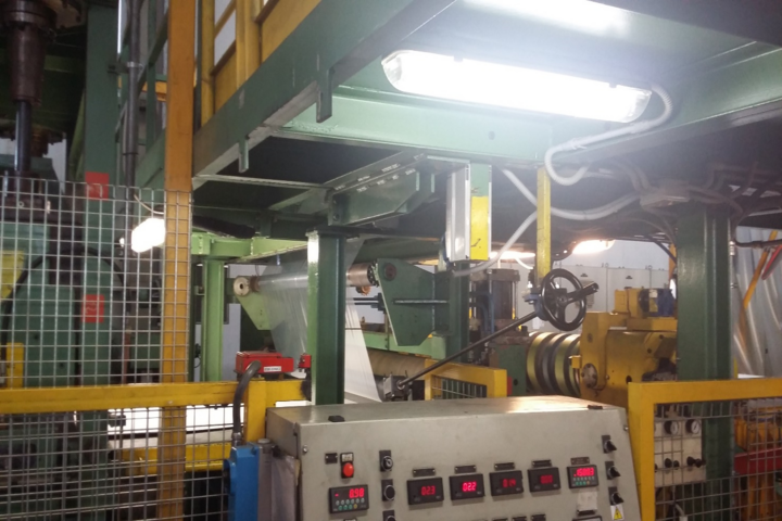 CUT-TO-LENGTH - 300-1850 MM - 0.3-2.5 MM - 22.5 T