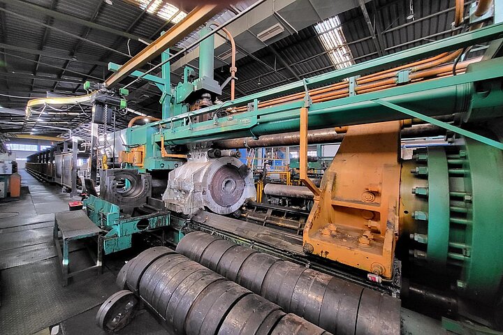 EXTRUSION PRESS LINE - 2200 MT - 8&#039;&#039;