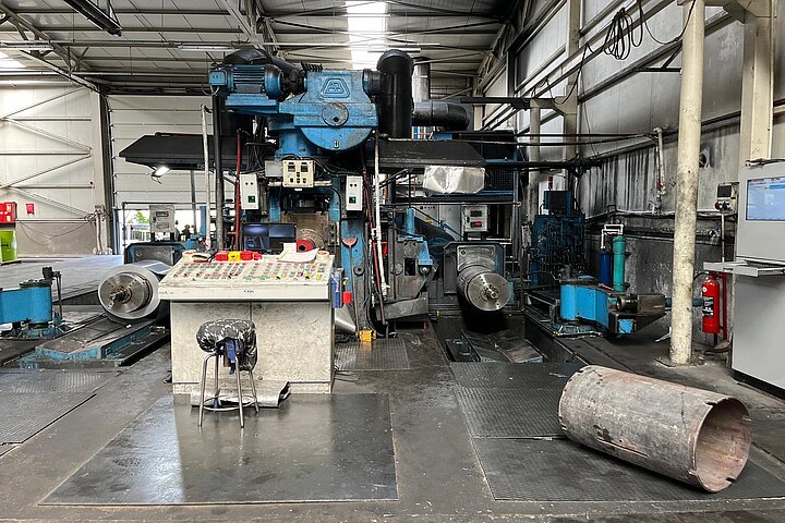 2-HI REVERSING COLD ROLLING MILL - ACHENBACH - 750 MM